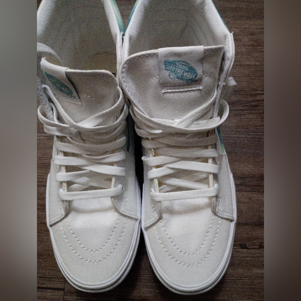 Vans Women's Sk8-Hi Stacked platform sneakers in Mint Gradient colorway Size 9.5